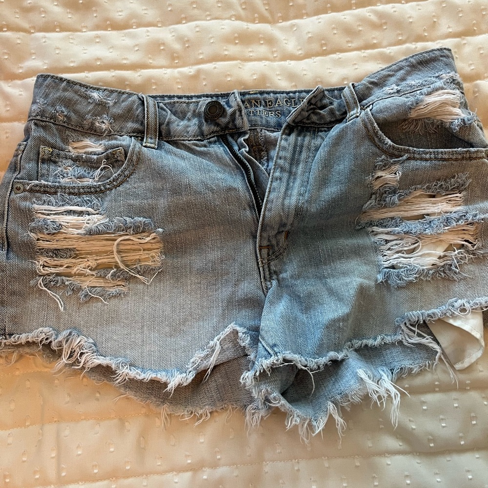 AE Size 6 Shorties